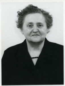 Porträttfoto av kvinna i 60-årsåldern.